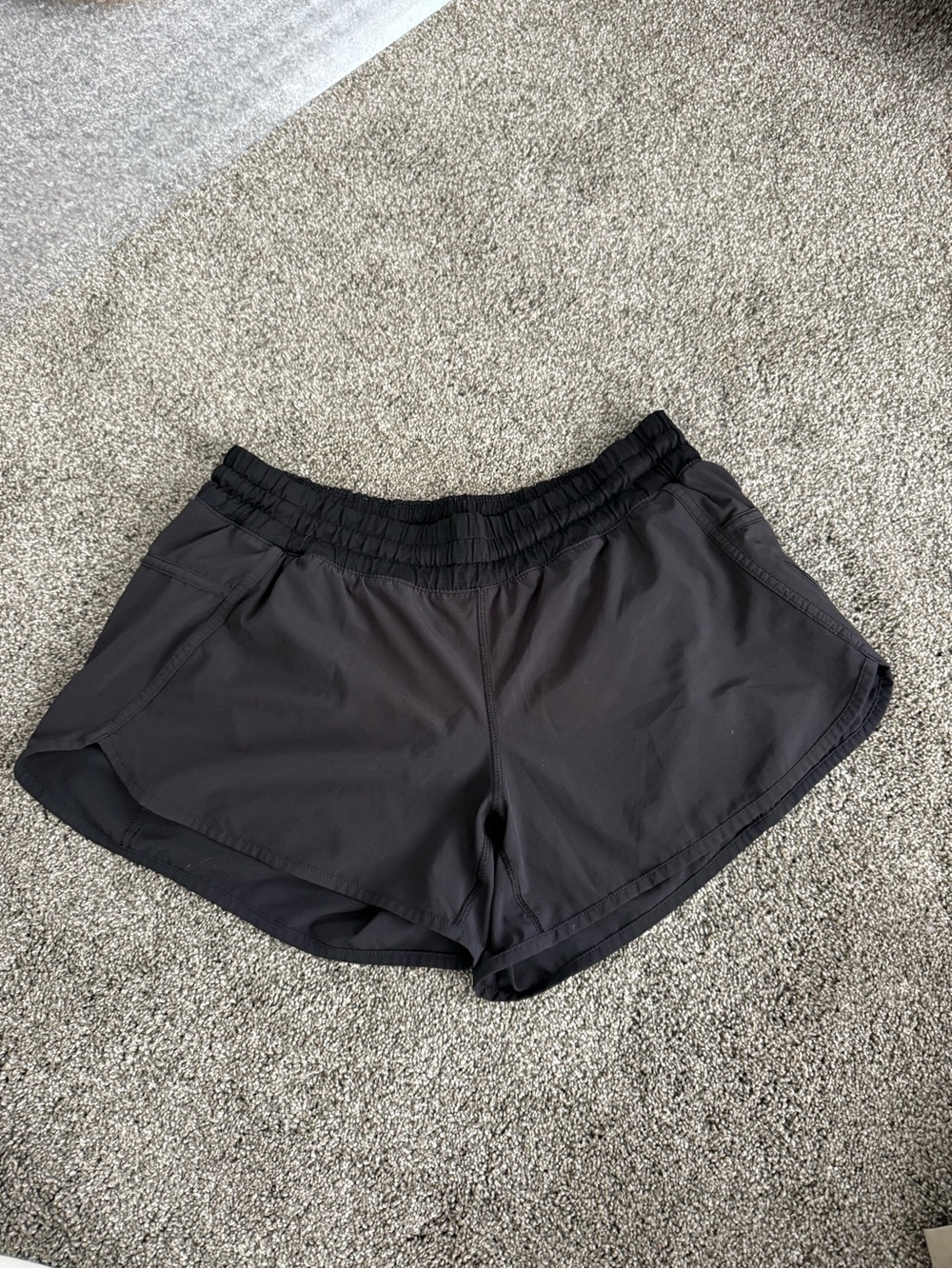 Lululemon Tracker Short V Women's Size 12 - Black 4” - Picture 3 of 16